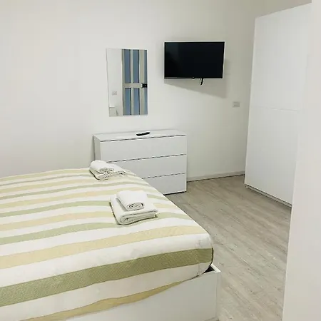 Living Center Apartment